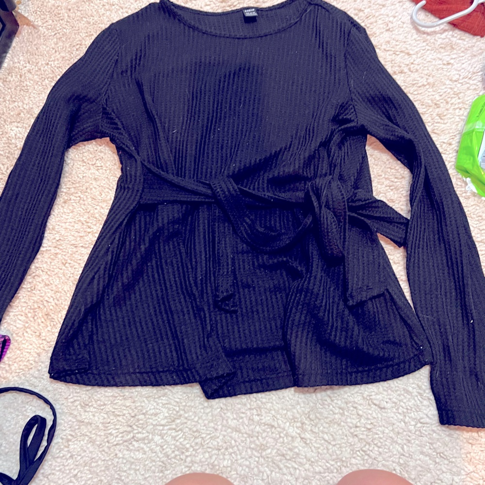 Maternity long sleeve with tie